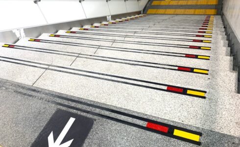 大阪駅構内階段